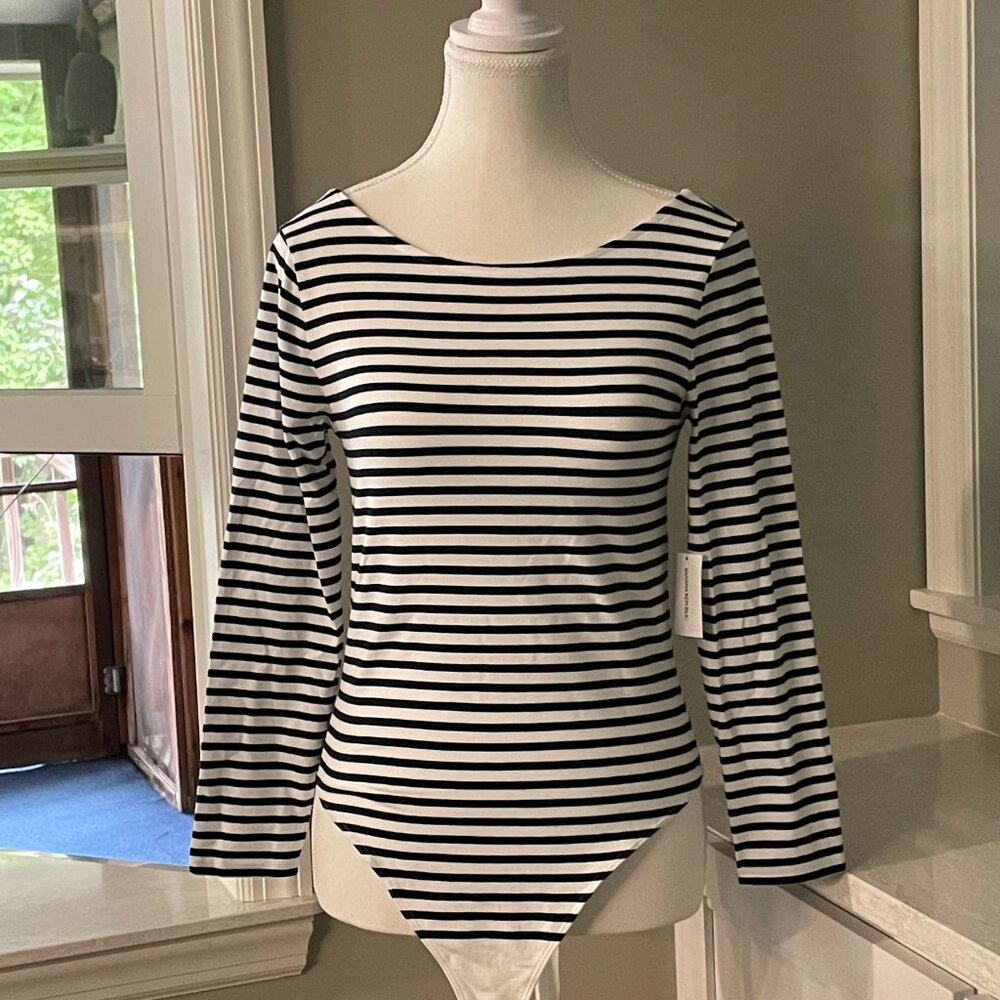 NWT Banana Republic Scoop Neck Bodysuit - Size S - Black and White